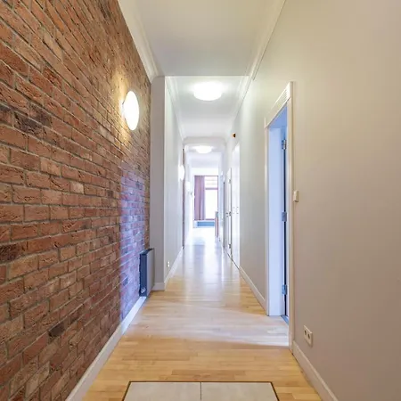 As Rynek 50 R503 Amazing View * Breslau